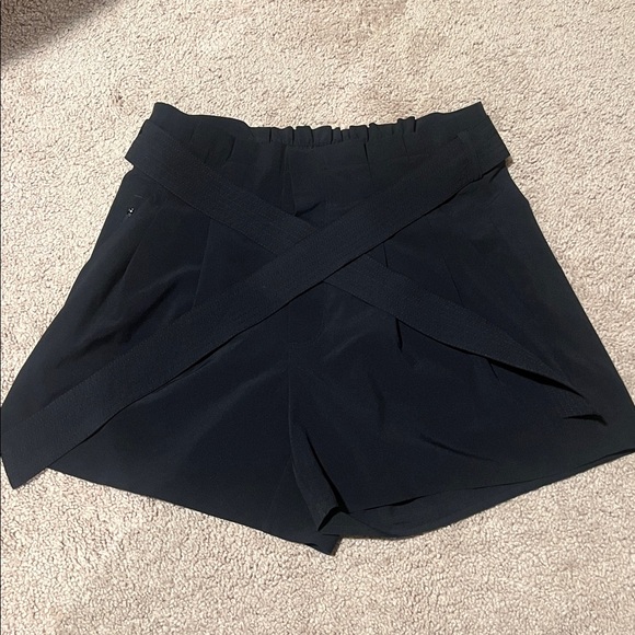 Athleta Skyline Shorts - Picture 2 of 2